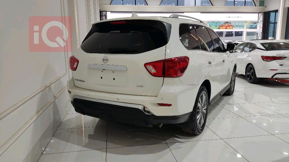 Nissan Pathfinder